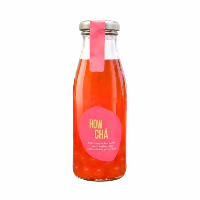 PB Howcha Strawberry Raspberry flavoured tea, with lychee popping boba